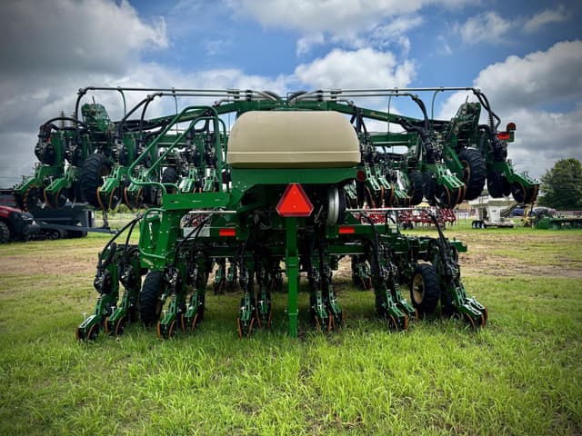 Image of Great Plains PL5200 equipment image 3