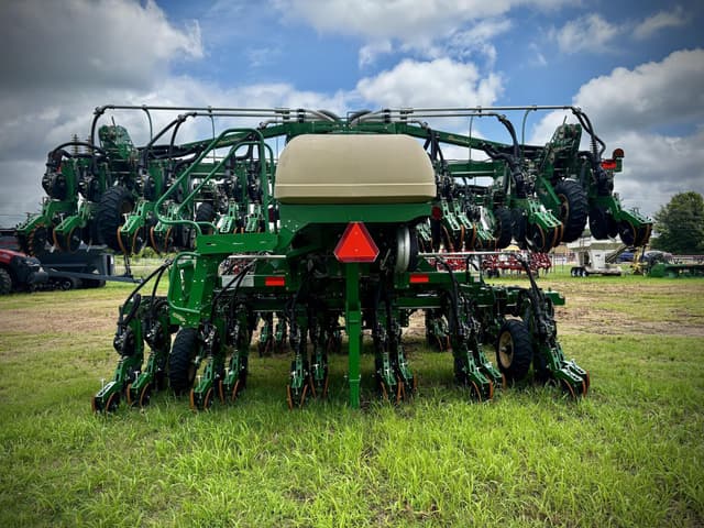 Image of Great Plains PL5200 equipment image 3