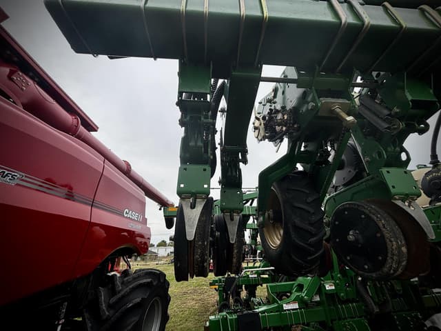 Image of Great Plains PL5200 equipment image 4