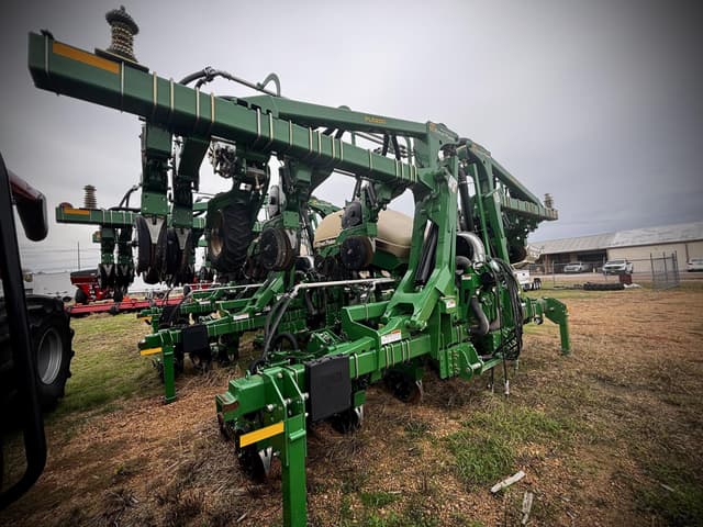 Image of Great Plains PL5200 equipment image 3