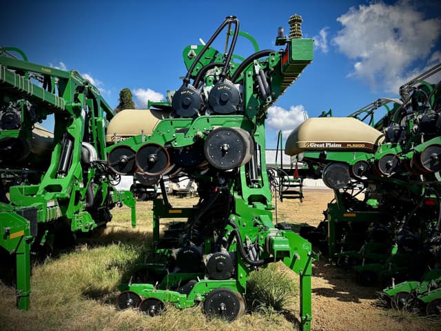 Image of Great Plains PL5200 equipment image 4