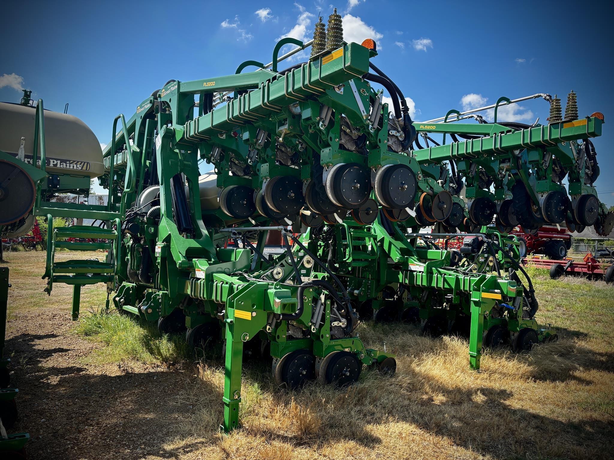 2021 Great Plains PL5200 Equipment Image0