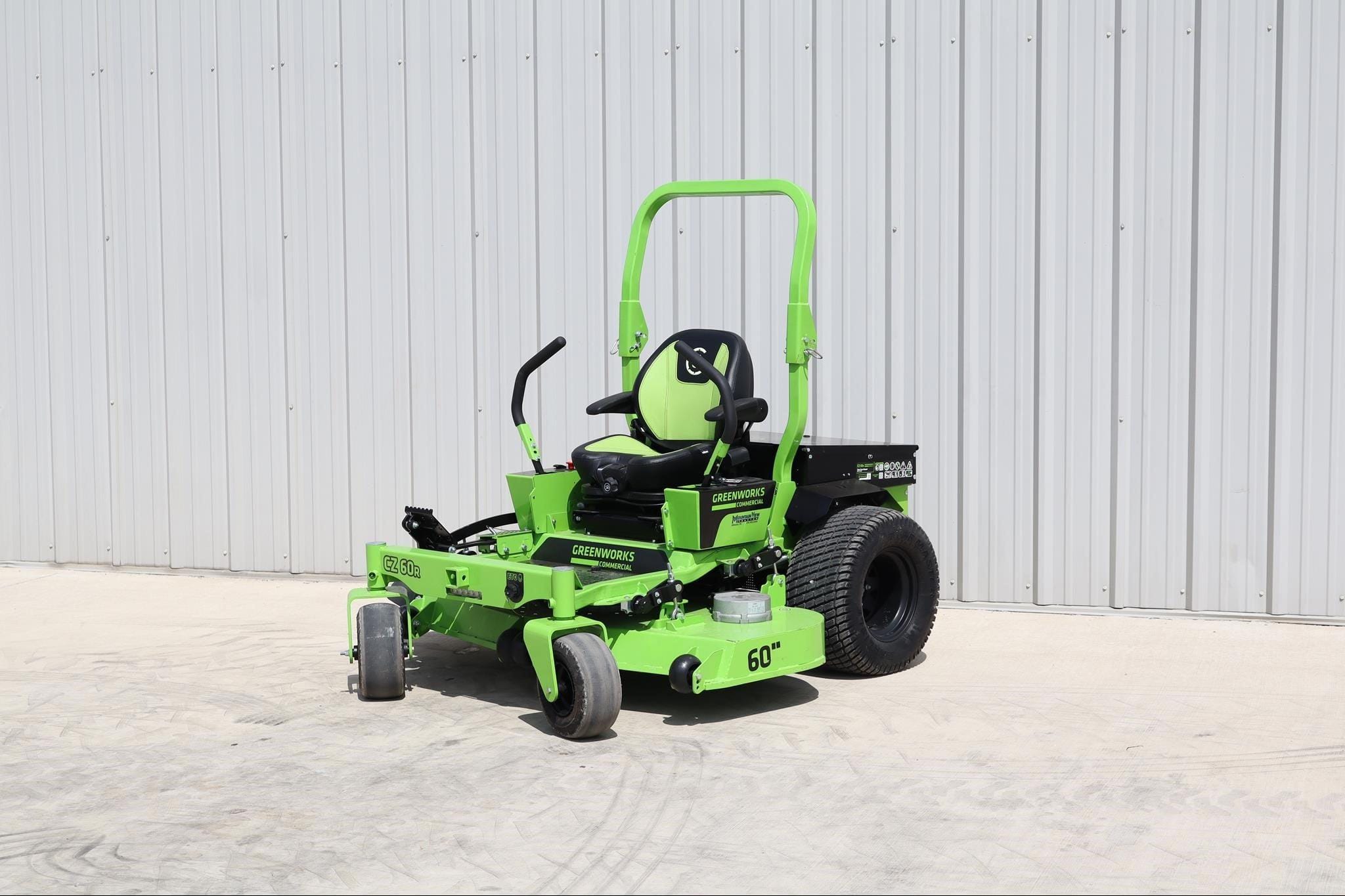 2021 Greenworks CZ60R Equipment Image0