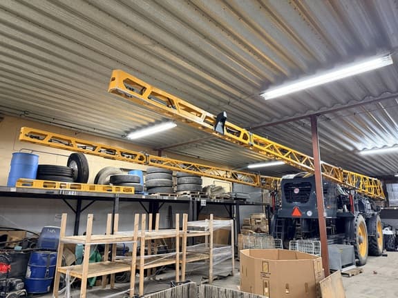 Image of Hagie STS12 equipment image 4