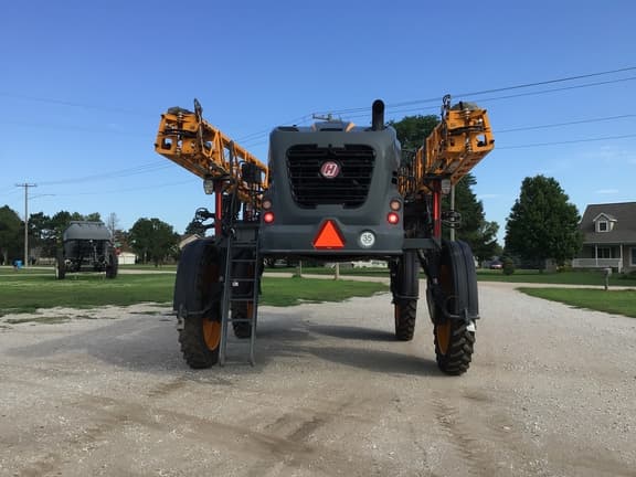 Image of Hagie STS12 equipment image 4
