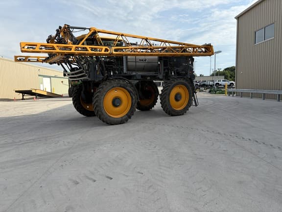 Image of Hagie STS12 equipment image 1