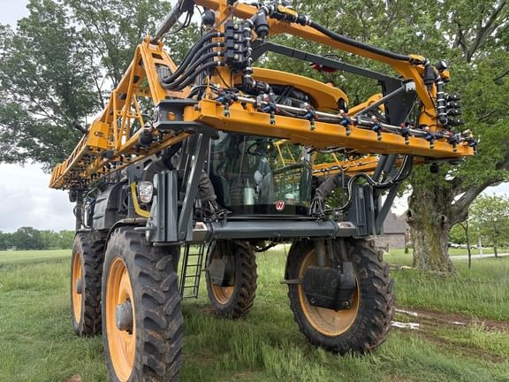 2021 Hagie STS12 Equipment Image0