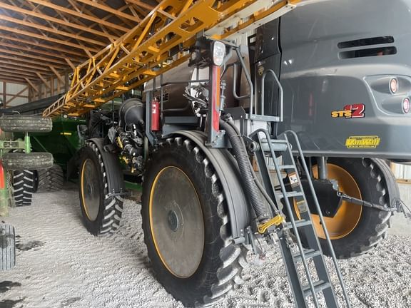 2021 Hagie STS12 Equipment Image0