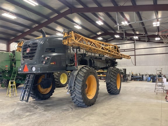 2021 Hagie STS16 Equipment Image0