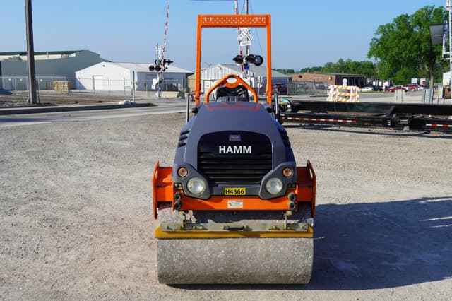 Image of Hamm HD12VV equipment image 2