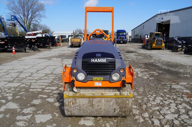 Image of Hamm HD12VV equipment image 3