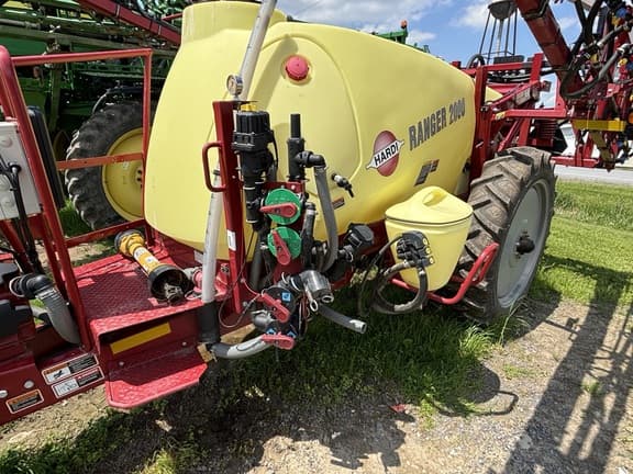 Image of Hardi Ranger 2000 equipment image 2
