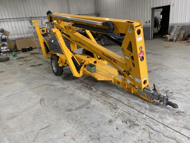 Image of Haulotte 4527A equipment image 2