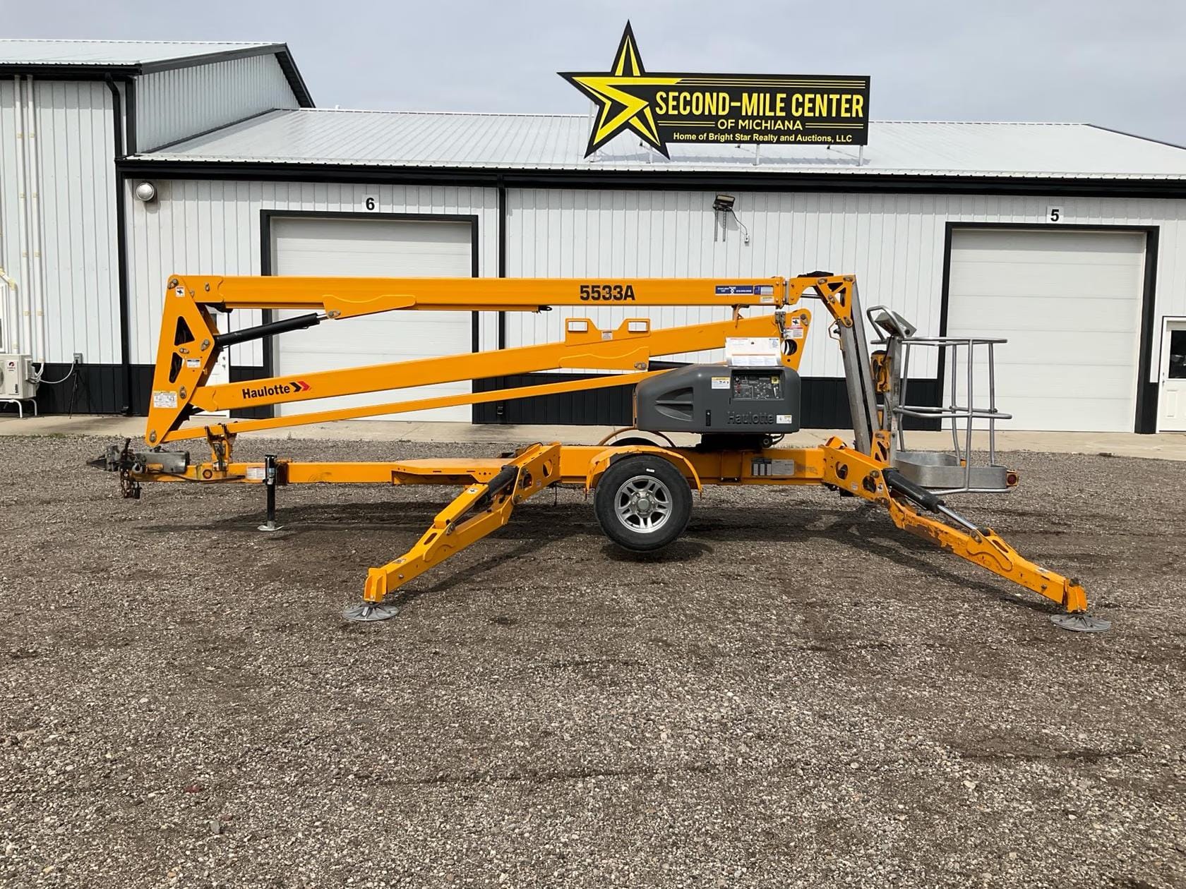 2021 Haulotte 5533A Equipment Image0