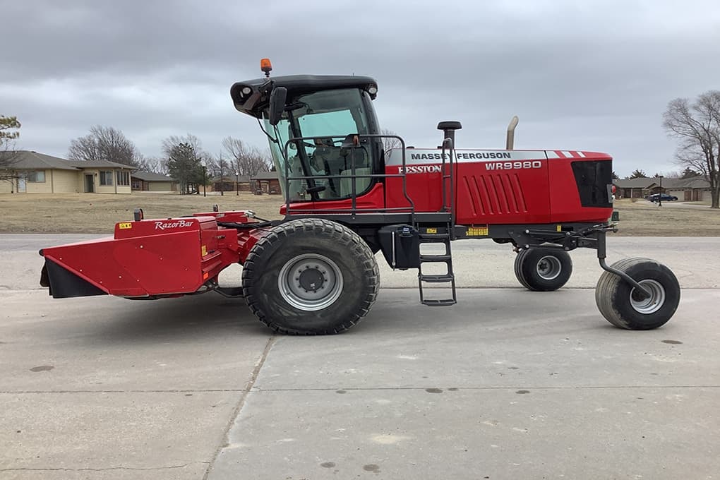 Image of Massey Ferguson WR9980 Primary image