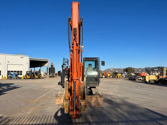 Image of Hitachi ZX135US equipment image 2