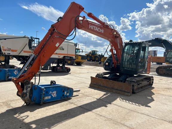 2021 Hitachi ZAXIS 135UC-6 Equipment Image0