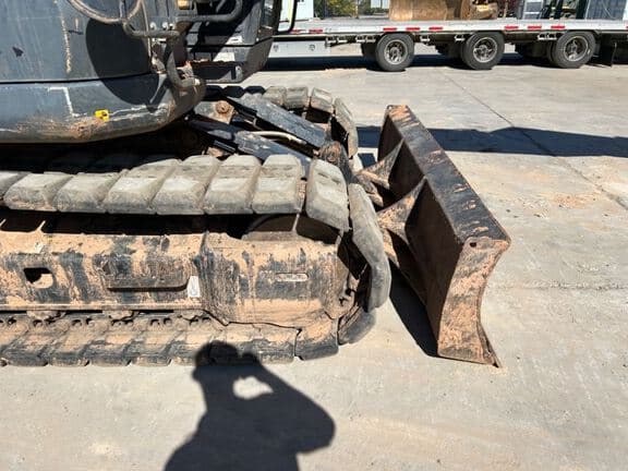 Image of Hitachi ZX135US equipment image 3