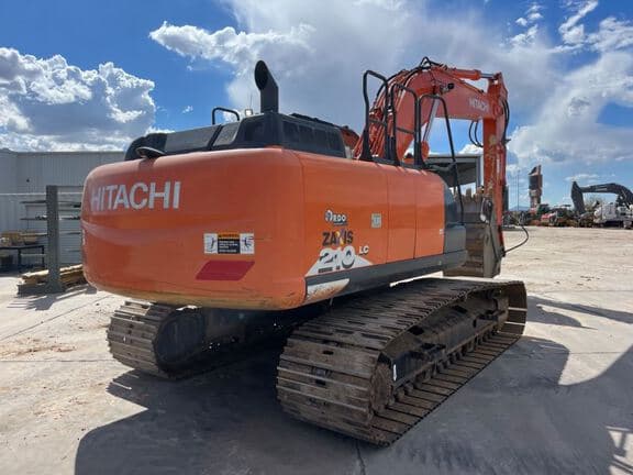 Image of Hitachi ZX210LC equipment image 4