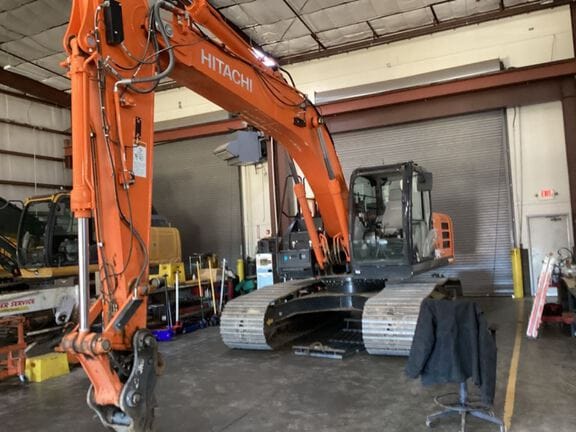 2021 Hitachi ZX210LC Equipment Image0