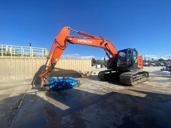 Image of Hitachi ZX245US LC-5 equipment image 1