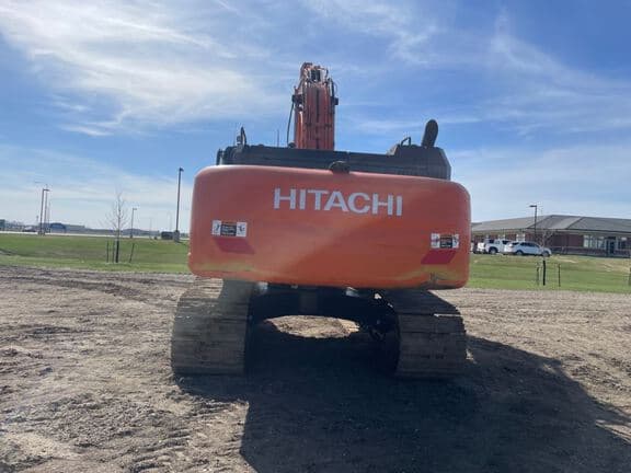 Image of Hitachi ZX350LC equipment image 3