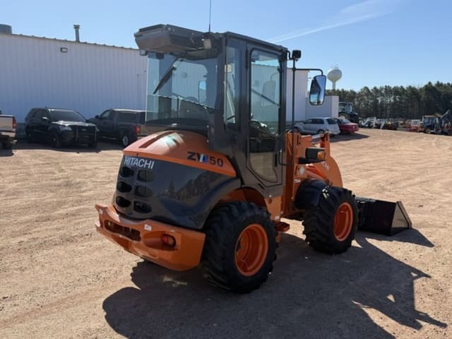 Image of Hitachi ZW50-5B equipment image 4