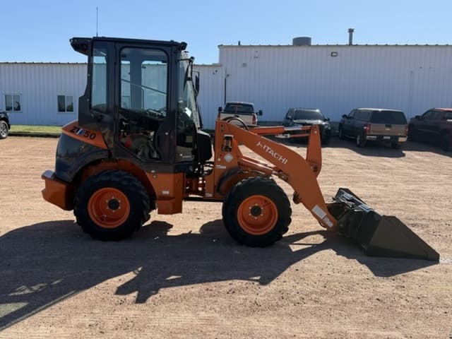 Image of Hitachi ZW50-5B equipment image 3