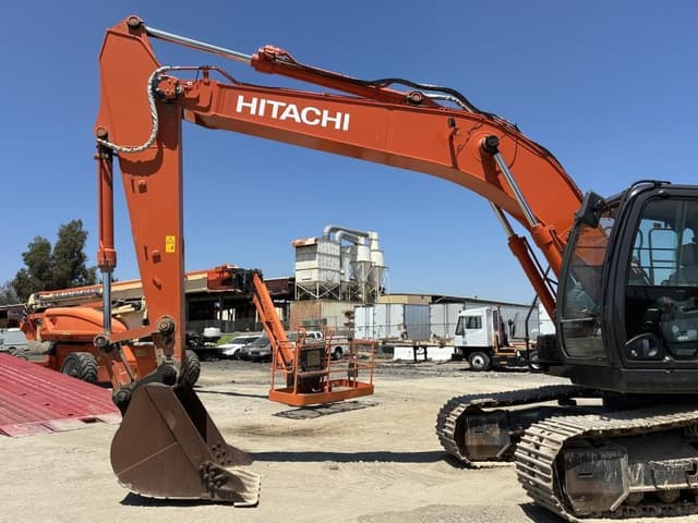Image of Hitachi ZX200 equipment image 4