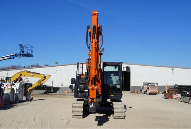 Image of Hitachi ZX135US-6 equipment image 4