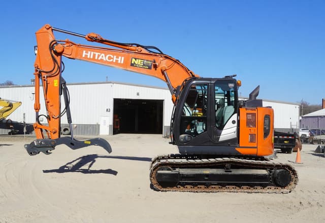 Image of Hitachi ZX135US-6 equipment image 2
