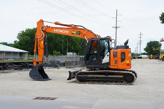 Image of Hitachi ZX135US-6 equipment image 3
