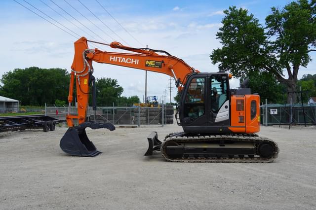 Image of Hitachi ZX135US-6 equipment image 1