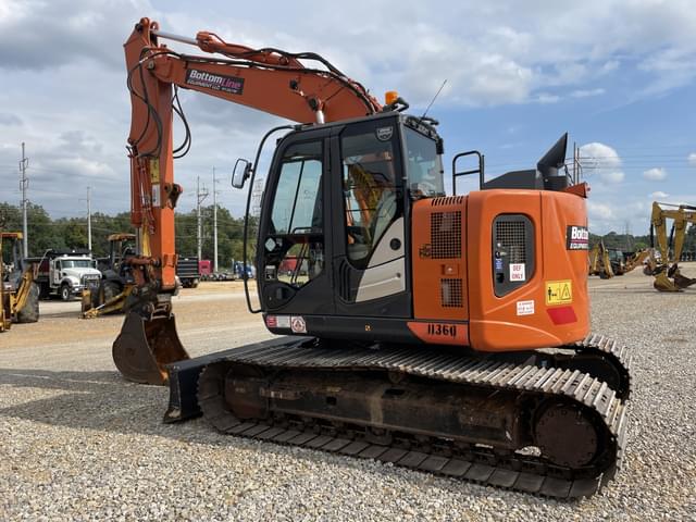 Image of Hitachi ZX135US equipment image 1