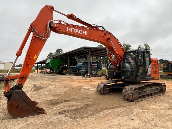 2021 Hitachi ZX225US-6 Equipment Image0