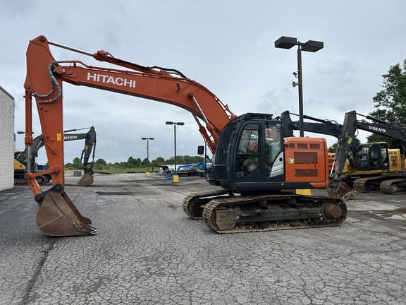 2021 Hitachi ZX225USRK Equipment Image0