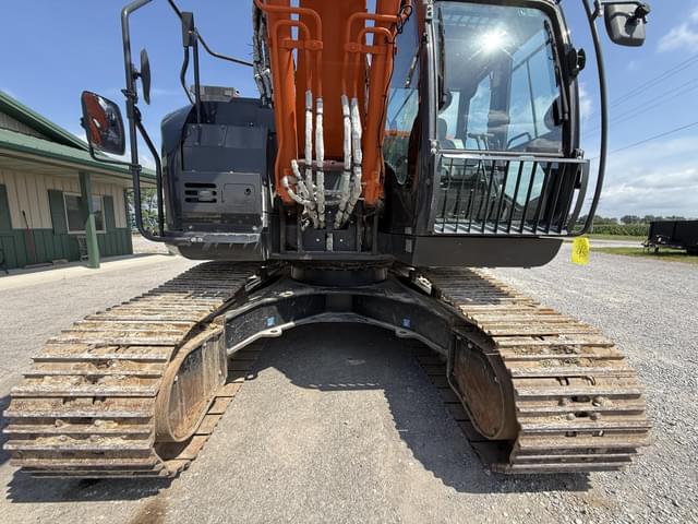 Image of Hitachi ZX225USRK equipment image 4