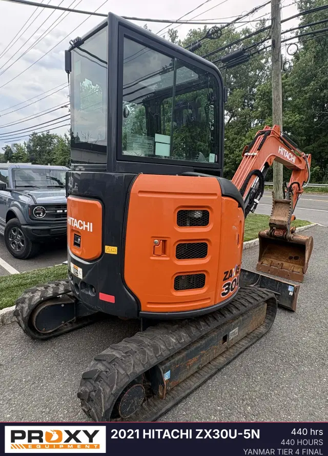 Image of Hitachi ZAXIS30U equipment image 4
