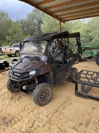 Image of Honda Pioneer 700 Deluxe equipment image 2