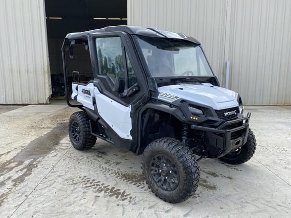 2021 Honda Pioneer 1000-5 Equipment Image0