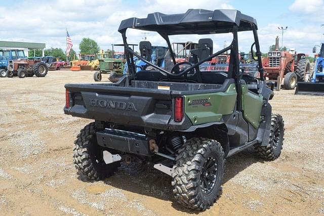 Image of Honda Pioneer 1000 equipment image 2