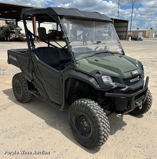 Image of Honda Pioneer 1000 equipment image 2