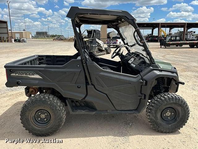 Image of Honda Pioneer 1000 equipment image 3