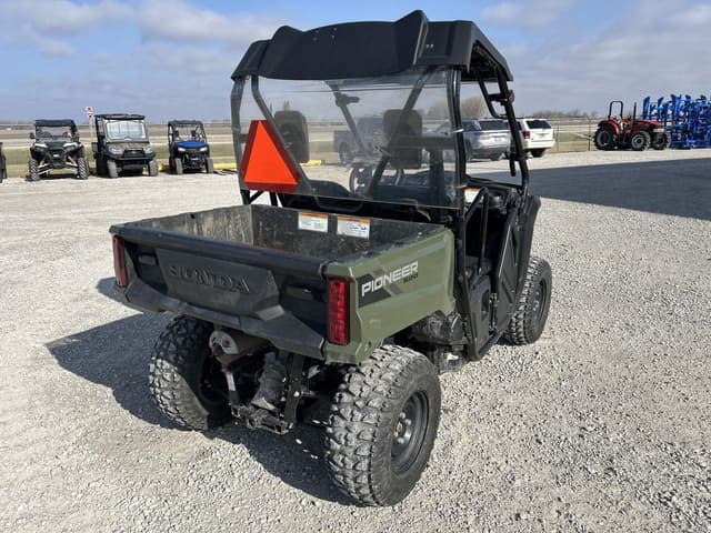 Image of Honda Pioneer 520 equipment image 2