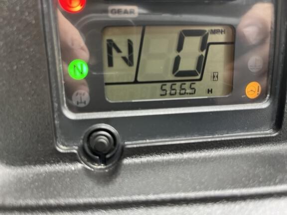 Image of Honda Pioneer 700 equipment image 4