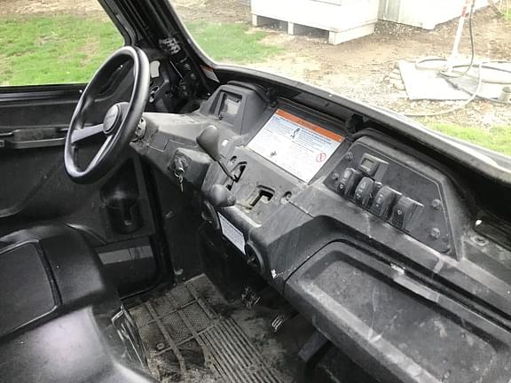 Image of Honda Pioneer 700-4 equipment image 3