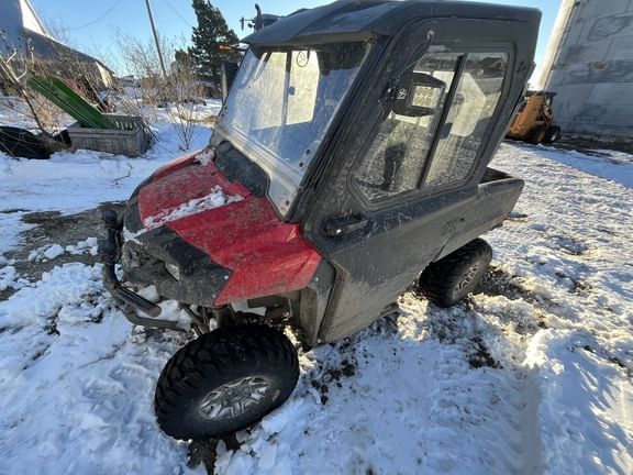 2021 Honda Pioneer 700 Equipment Image0