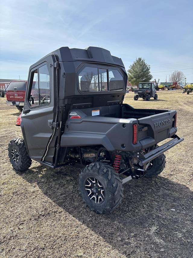 Image of Honda Pioneer 700 equipment image 3