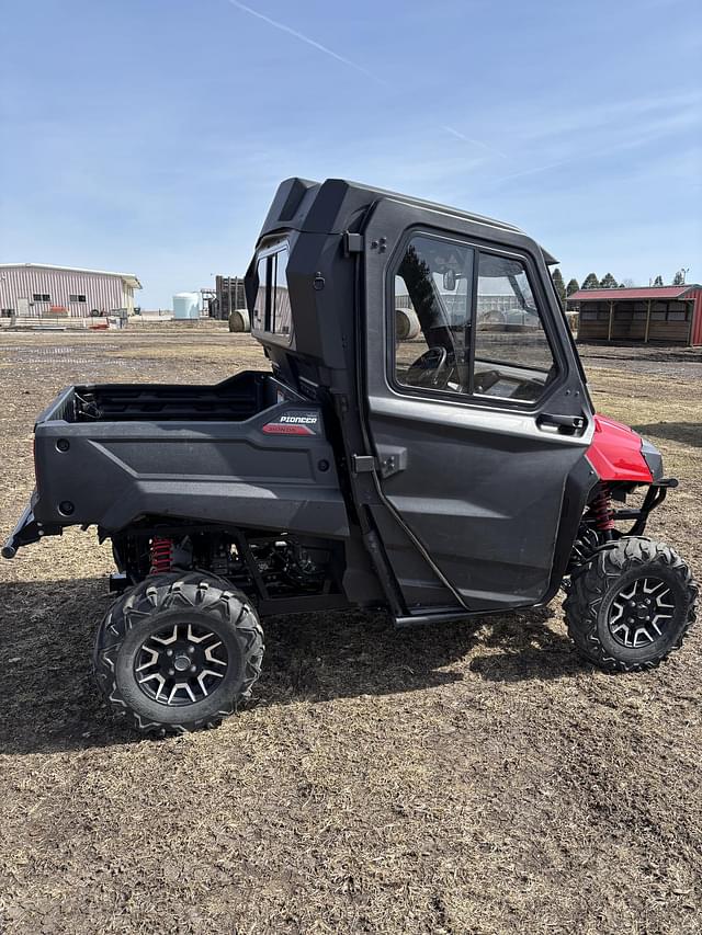 Image of Honda Pioneer 700 equipment image 1