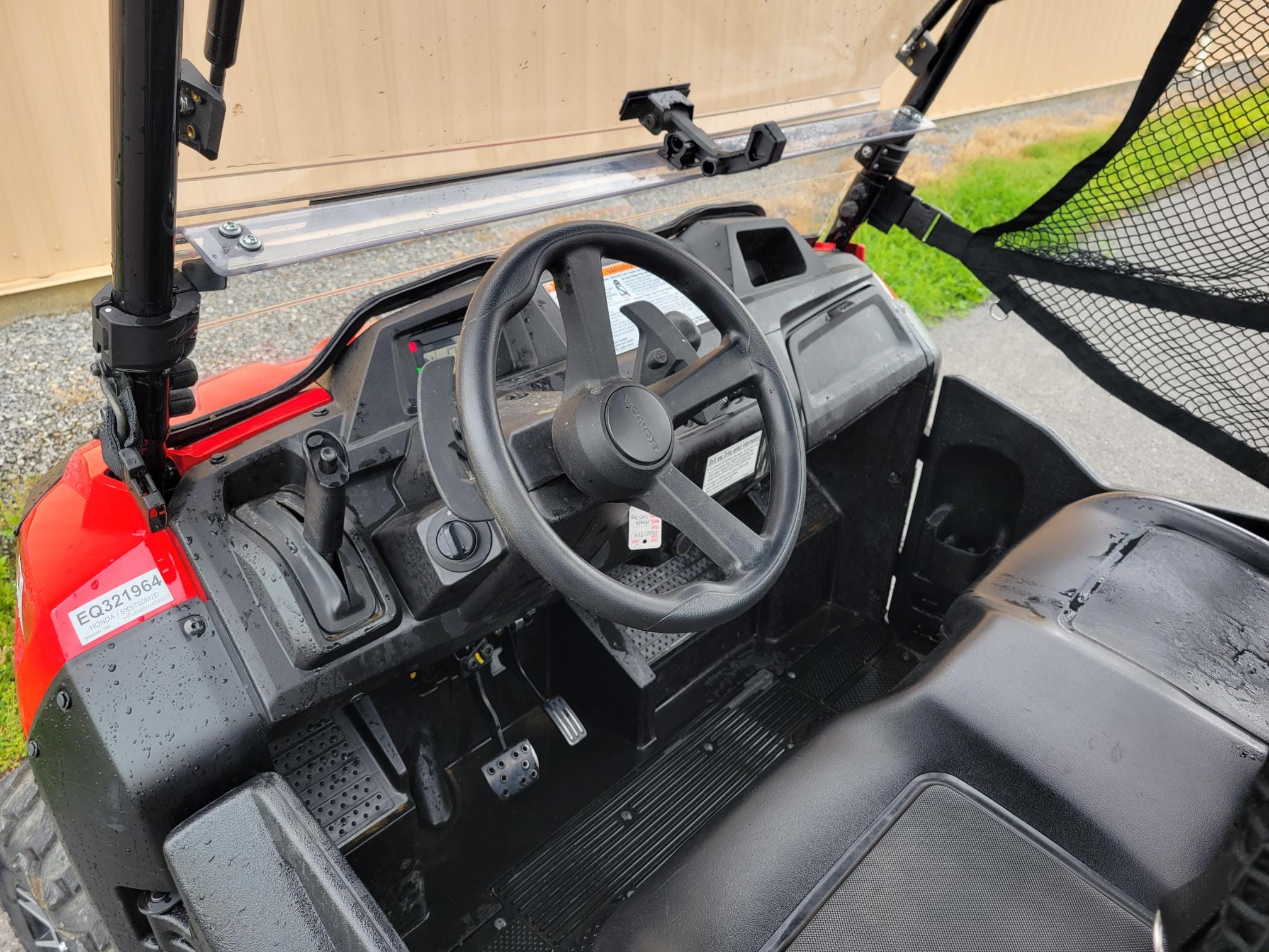 2021 Honda Pioneer 700 Deluxe Equipment Image0